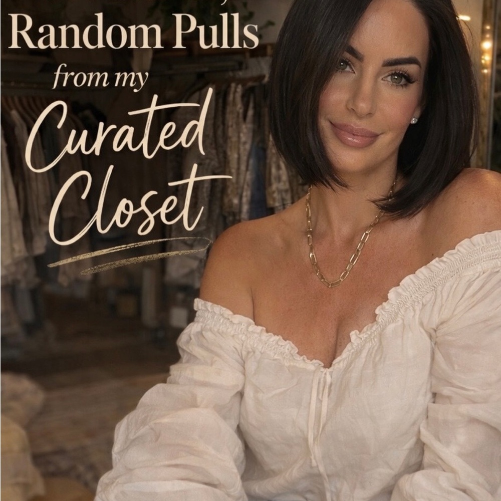 Going live tonight! Amazing deals! 7PM! Jewelry giveaways!